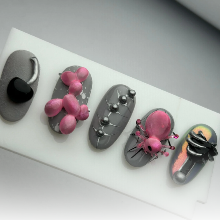 Lee más sobre el artículo Las tendencias de nail art más virales que veremos este 2026